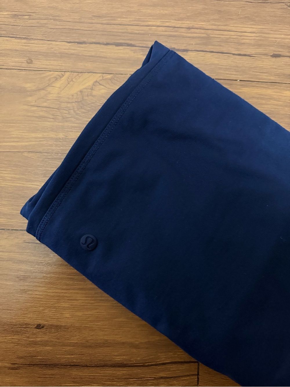 Lululemon Men's ABC Jogger Pant Shorter Length Size Large Navy Blue